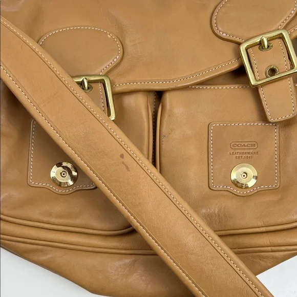 RARE Coach Legacy Saddle Soft Leather Buckle Field Crossbody Bag Tan 9128 - Picture 10 of 16